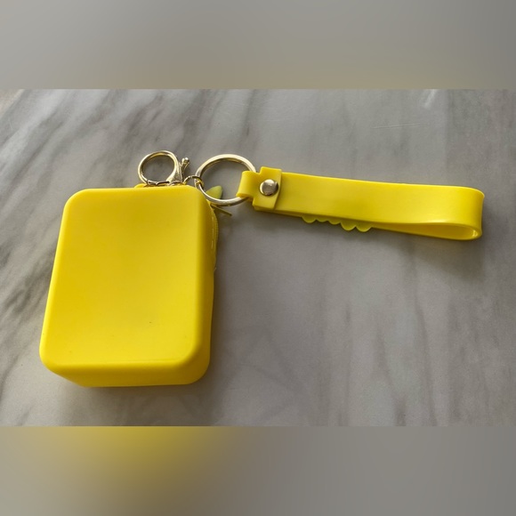 Popitz Pikacu Keychain Yellow Coin Purse Wallet Bag - Picture 3 of 5